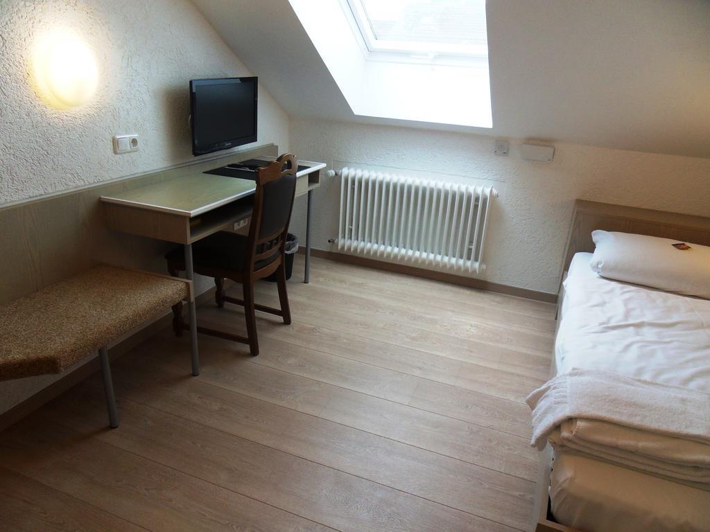 Hotel Linnert Weiterstadt Room photo